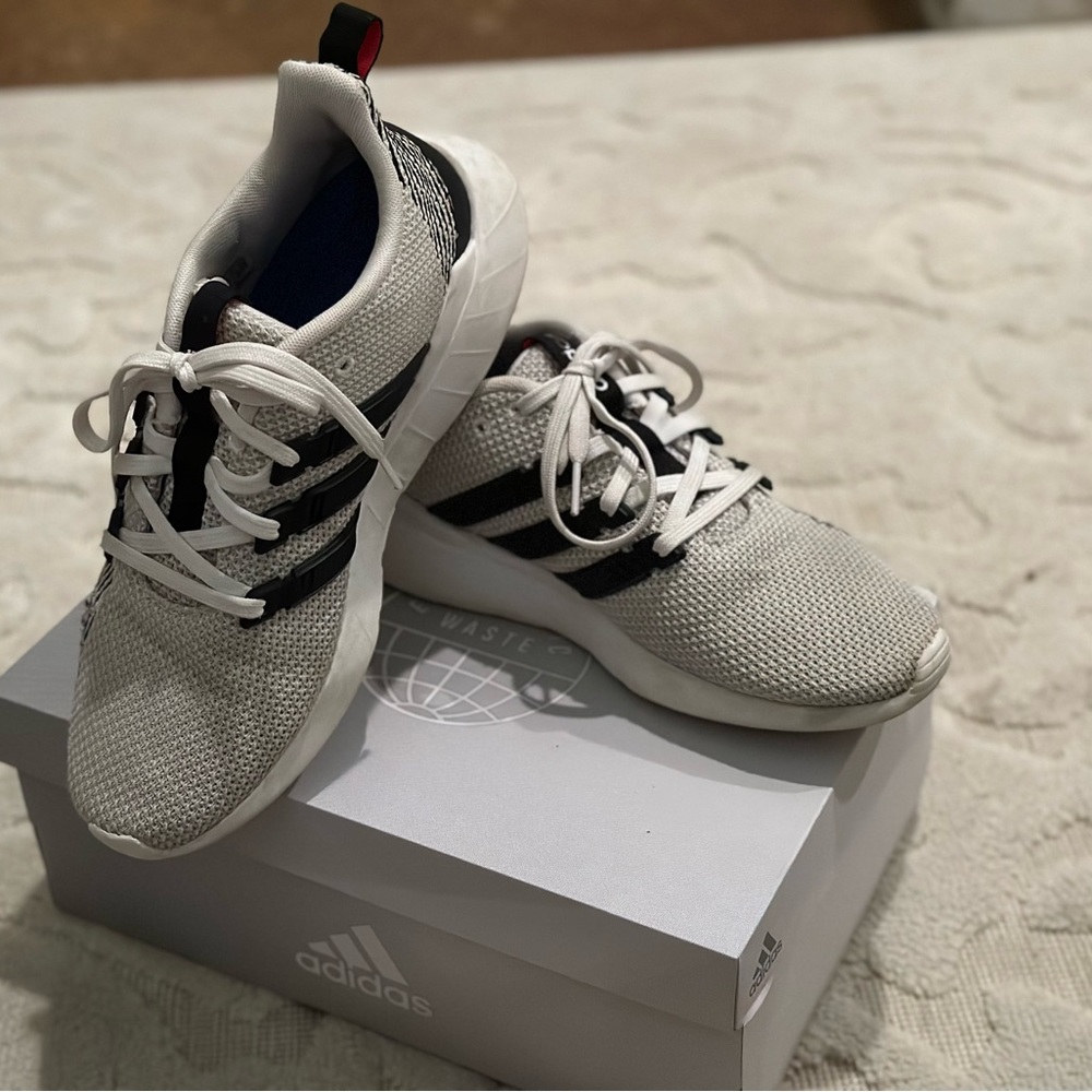Adidas Racer TR21